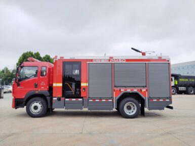 ZLF5151GXFPM50 Foam/water tank fire truck