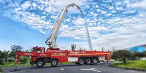 Foam/water tank fire truck
